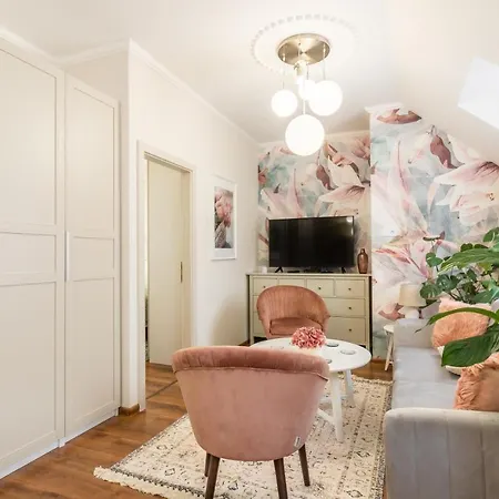 Apartament Monarchia Pearl *